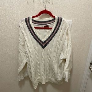 POL V-Neck Sweater Size M